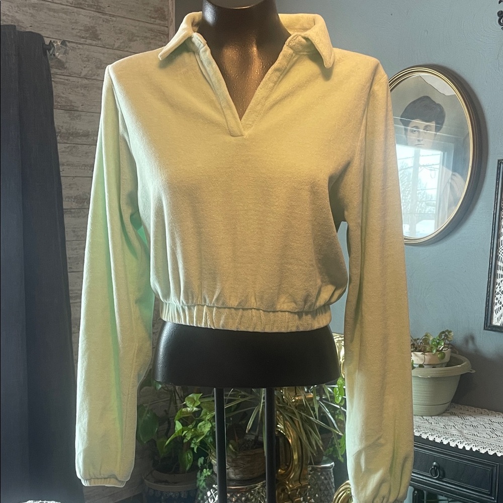 RSQ Light Green Long Sleeve Sweatshirt
